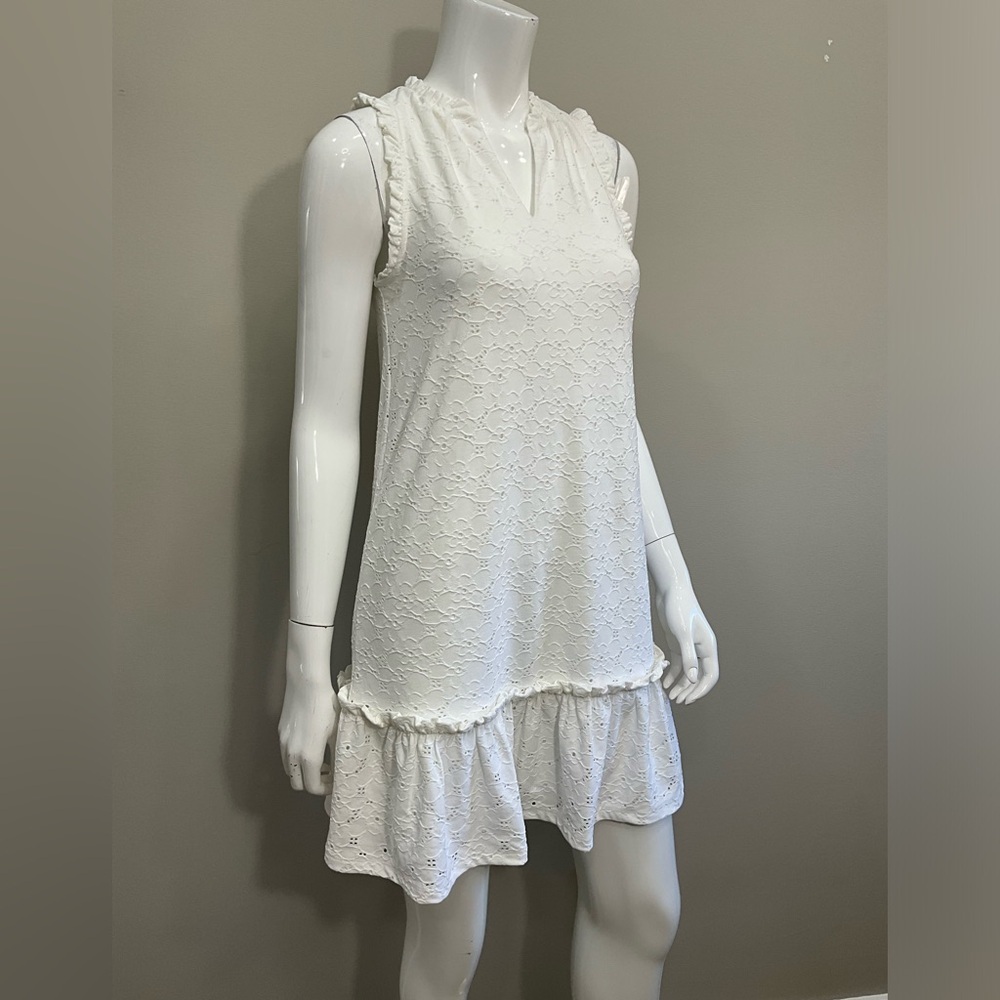 Michael Kors White Eyelet Ruffle Hem Sleeveless Shift Dress Size XS